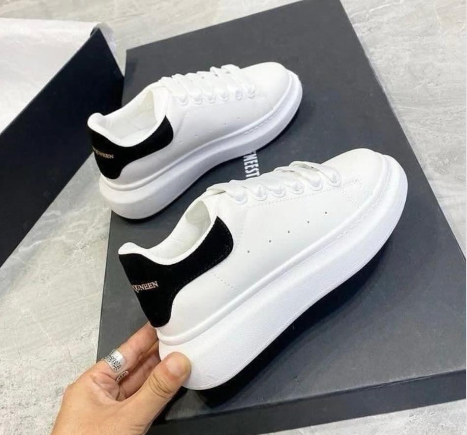 Alexander McQueen Blanco/Negro