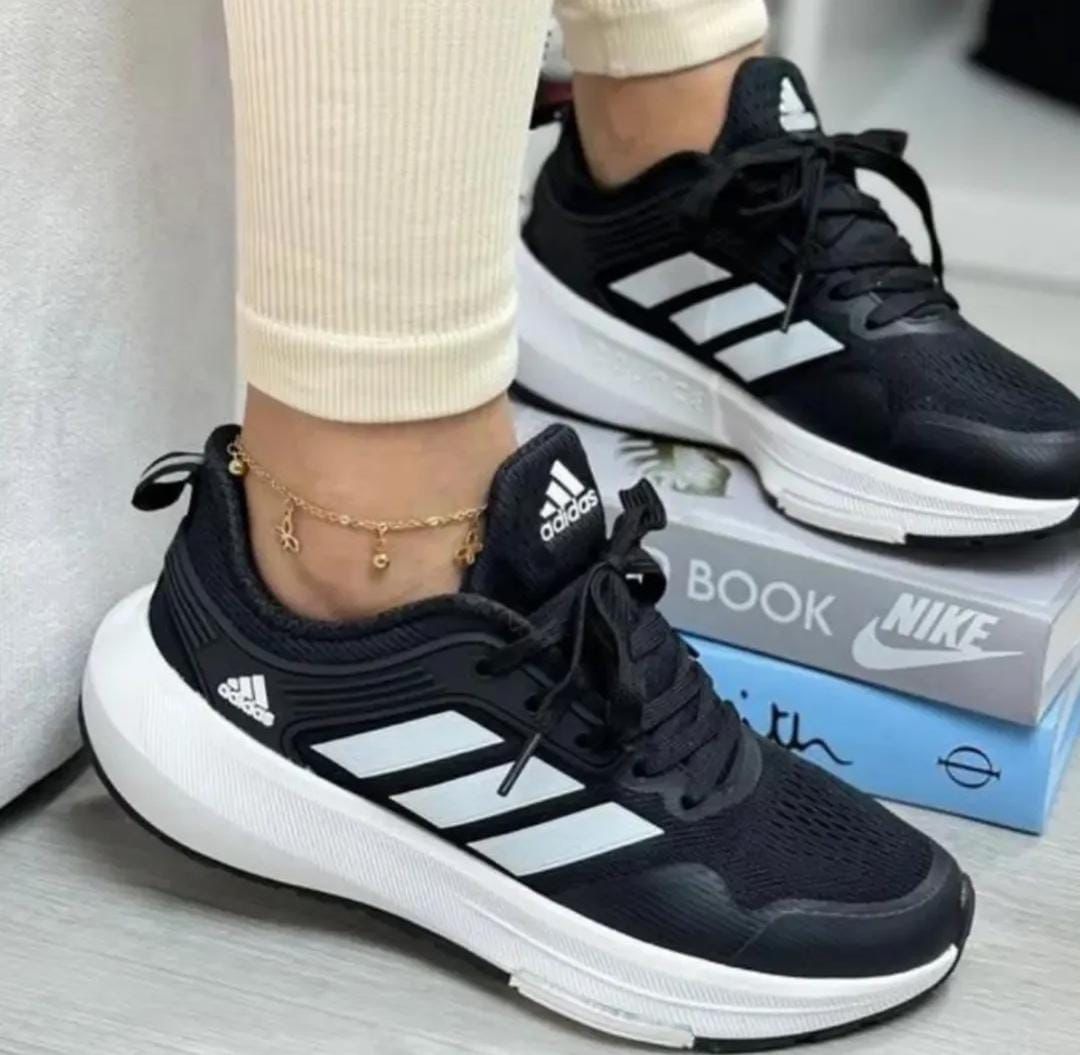 Adidas Running Dama y Caballero — Negro/Blanco