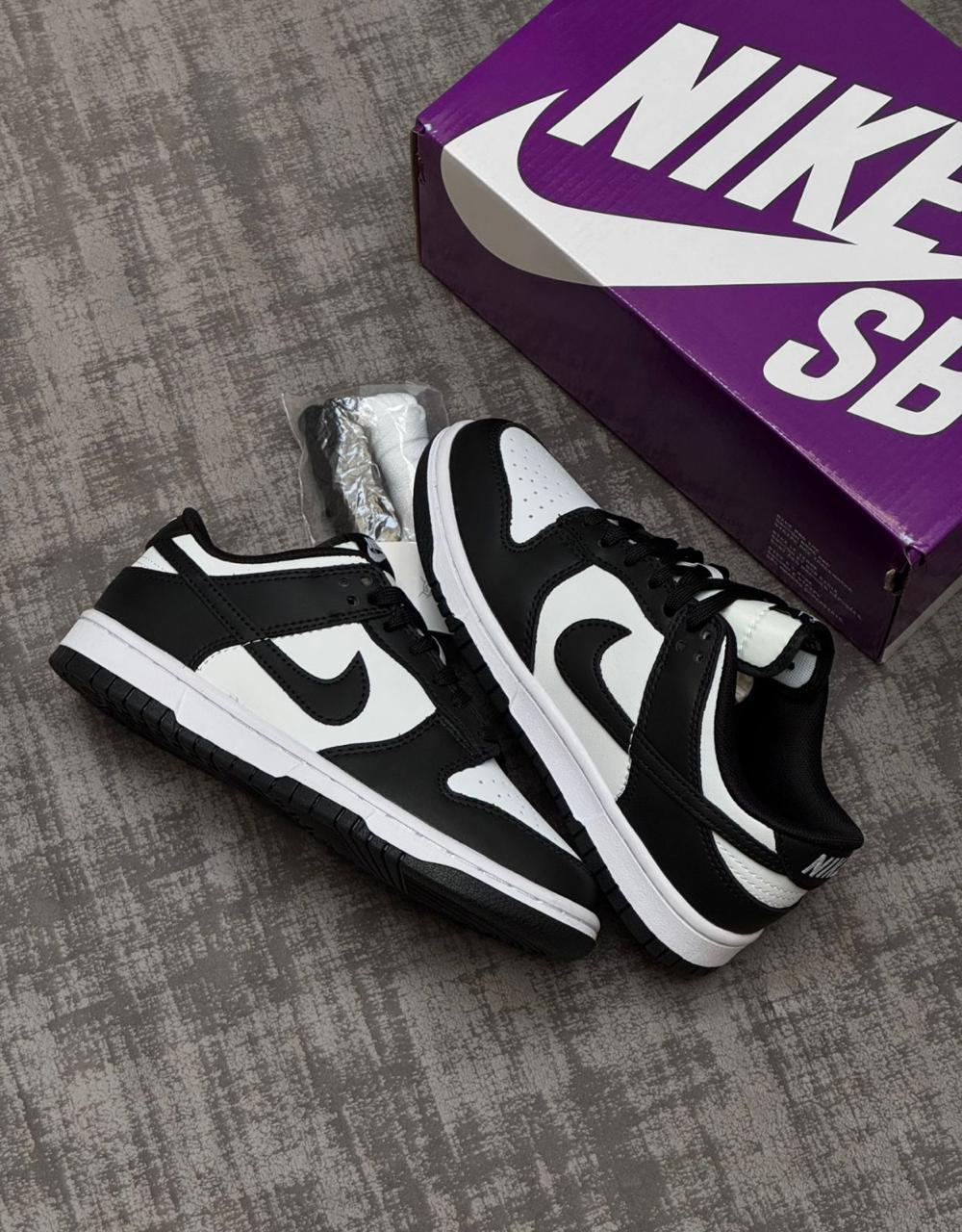 Nike SB Dunk Low Blanco/Negro