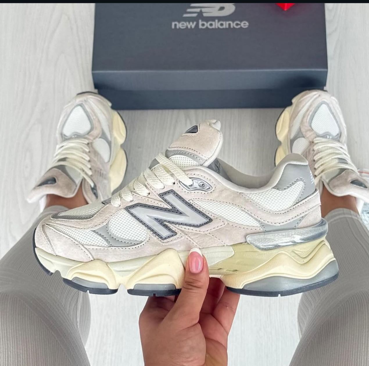 New Balance 9060 Dama